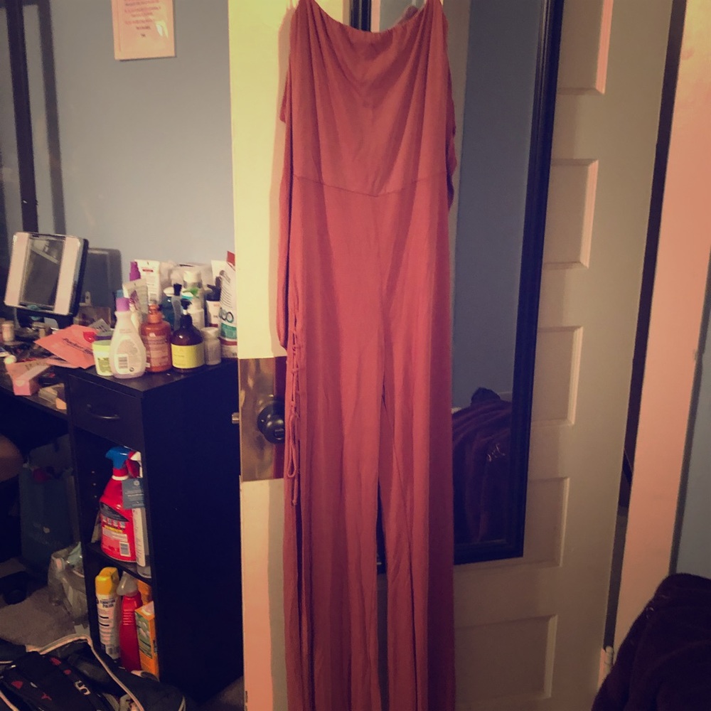 Off should jump suit
